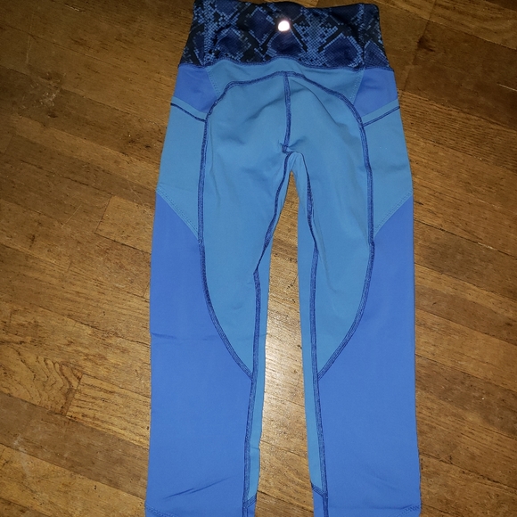Like New reversible ATRP Crop